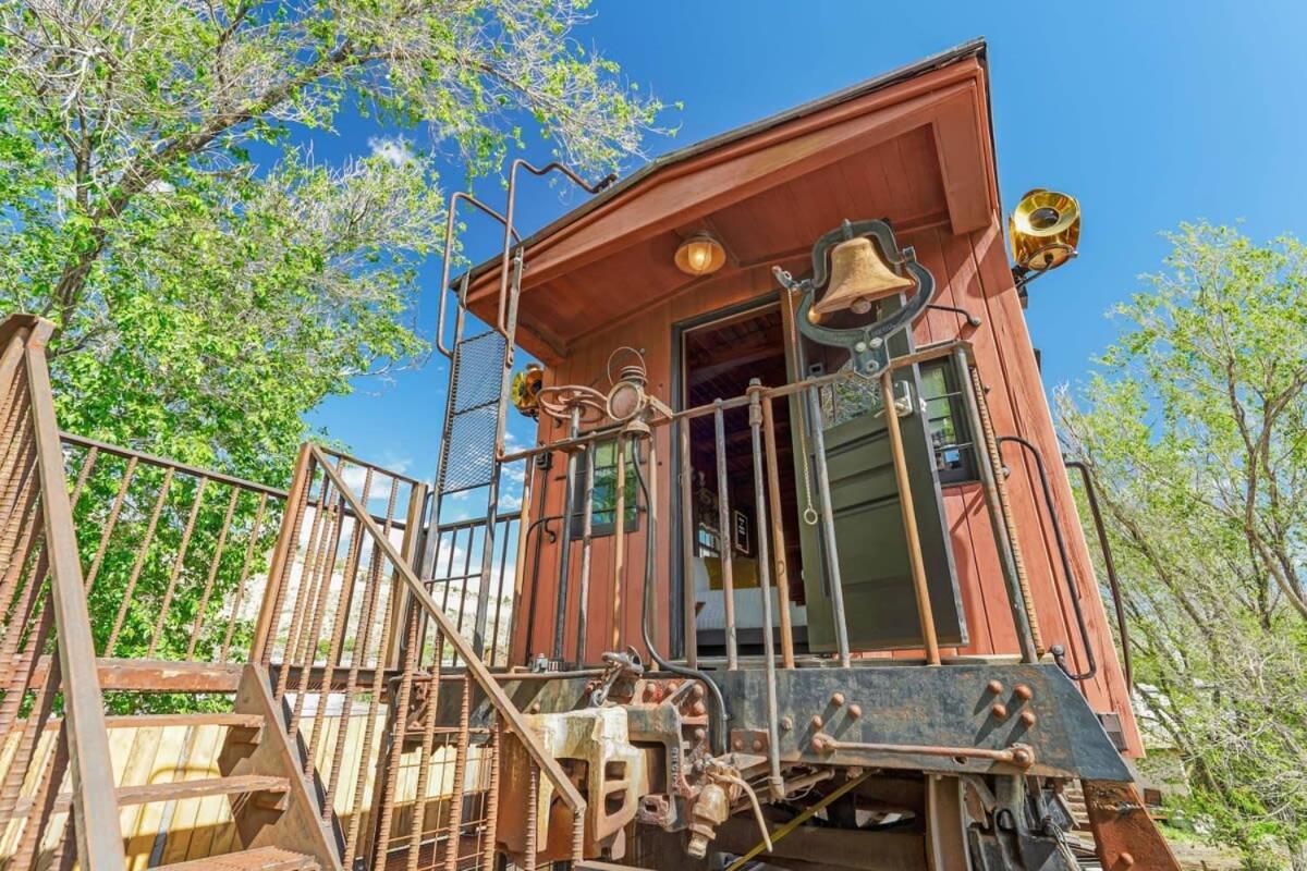 1920S Red Rock Caboose Bike Hike Explore โคโลราโดสปริงส์ ภายนอก รูปภาพ